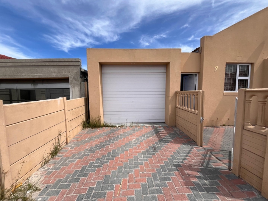 3 Bedroom Property for Sale in Strandfontein Western Cape